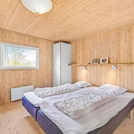 Semesterbostad Mysigt Hem I Rudkøbing Med Kök *